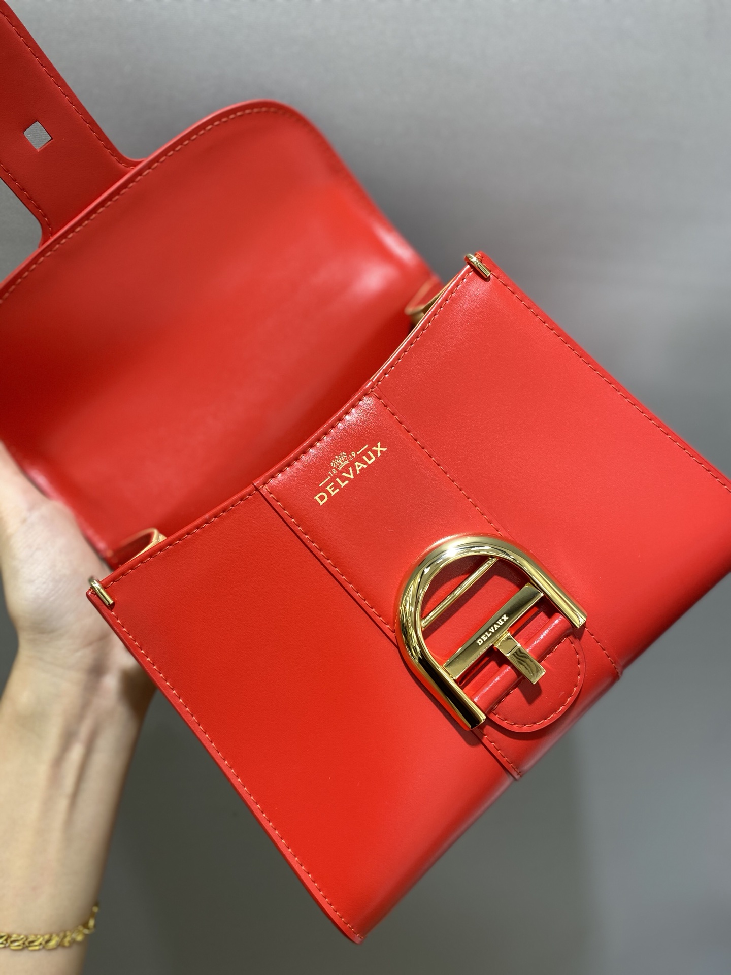 델보 브리앙 박스백 미니